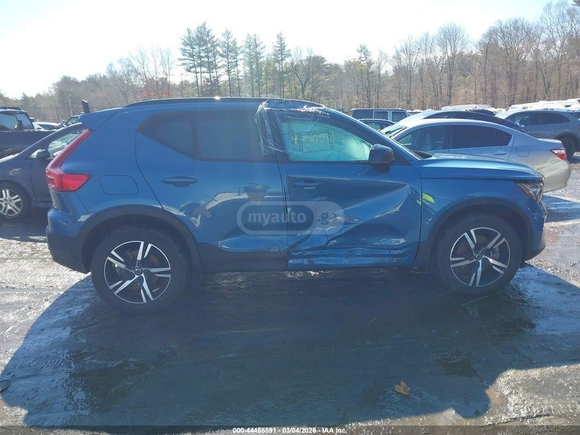 Volvo XC 40 2024 — миниатюра 11