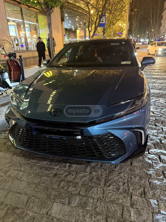 Toyota Camry - фото 6