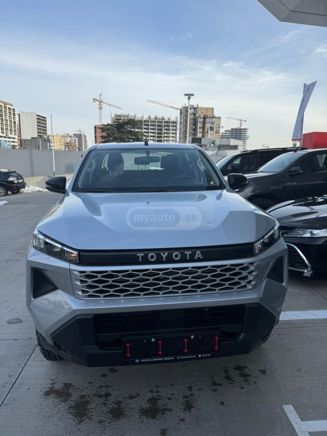 Toyota QH — миниатюра 4