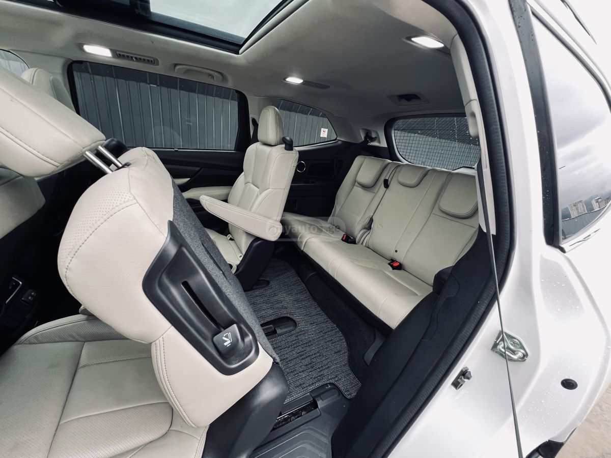 Subaru Limited All-Wheel Drive CVT — миниатюра 4