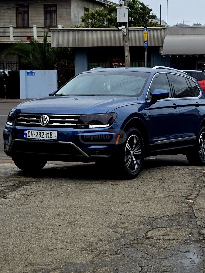 Volkswagen Tiguan - фото 1