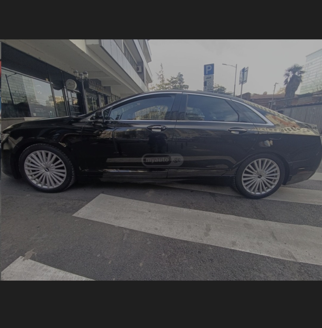 Lincoln MKZ - фото 3