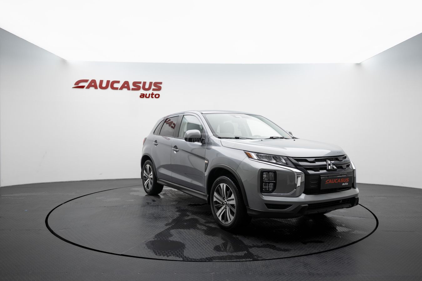Mitsubishi Outlander - фото 3