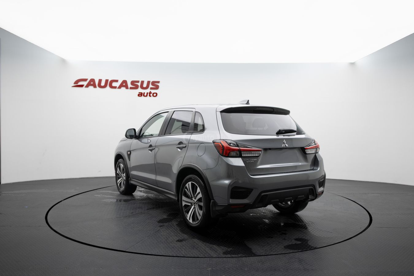 Mitsubishi Outlander - фото 6