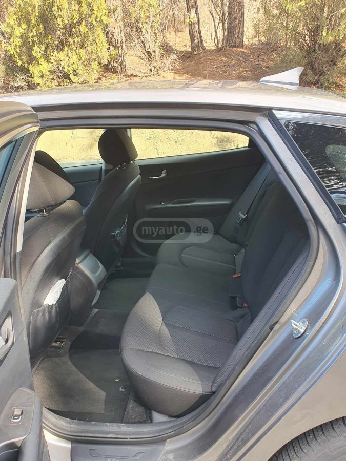 Kia Optima - фото 10