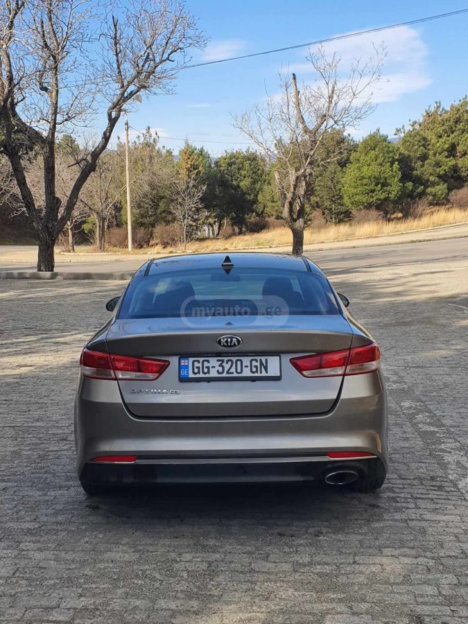 Kia Optima - фото 15