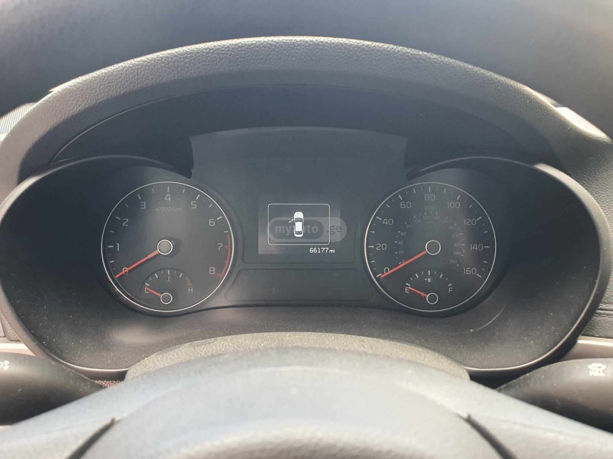 Kia Optima - фото 8