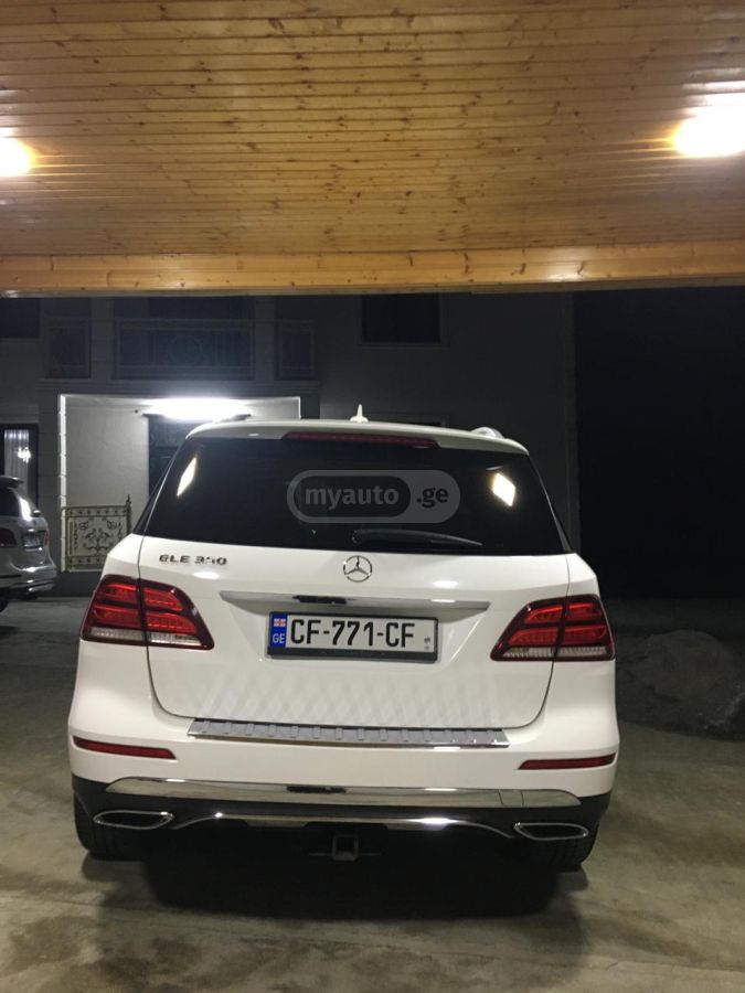 Mercedes-Benz GLE 350 - фото 4