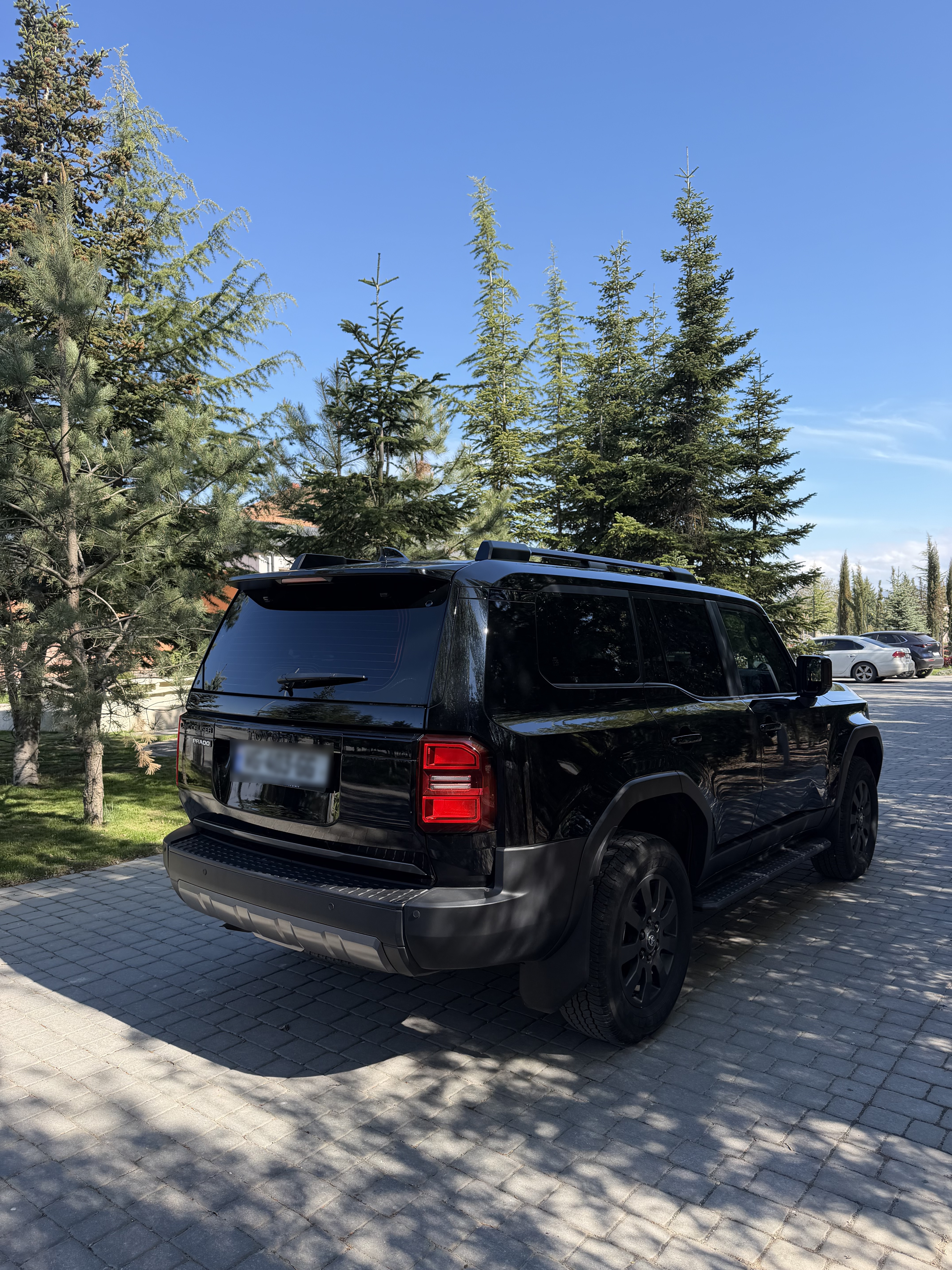 Toyota Land Cruiser Prado - фото 4