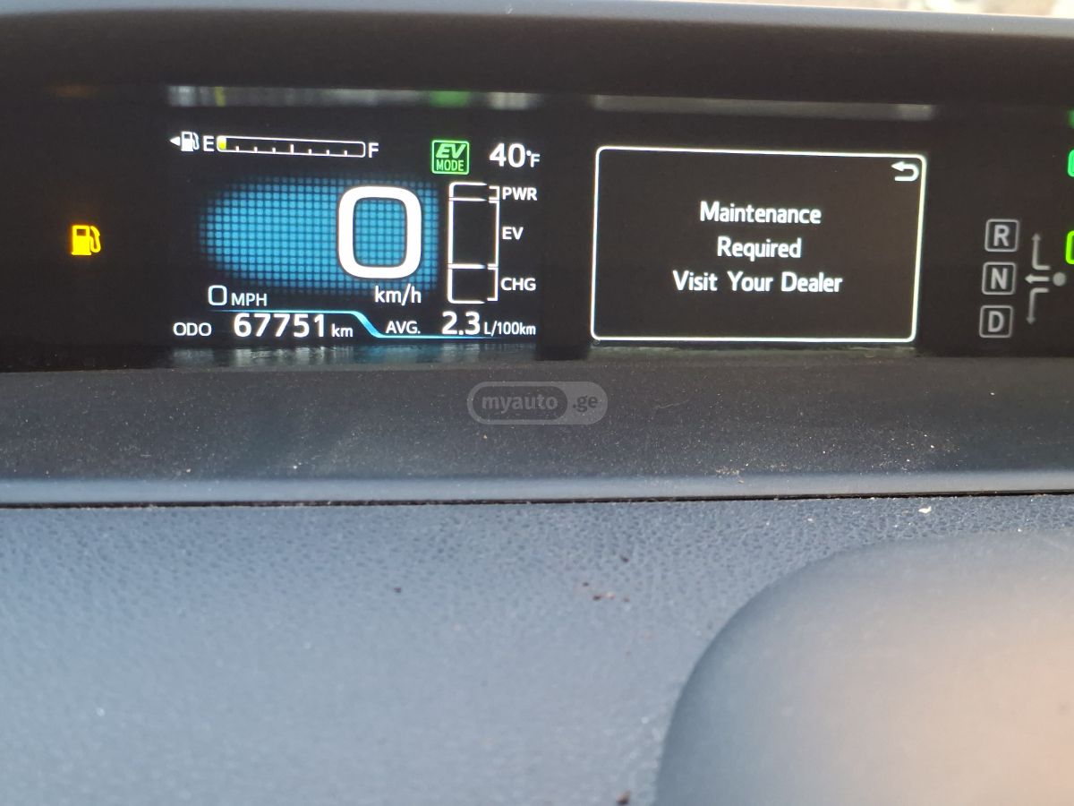 Toyota Prius Prime 2021 — миниатюра 10