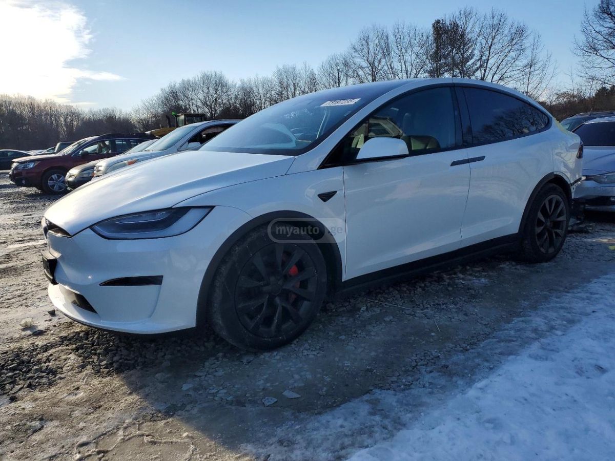 Tesla Model X - фото 1