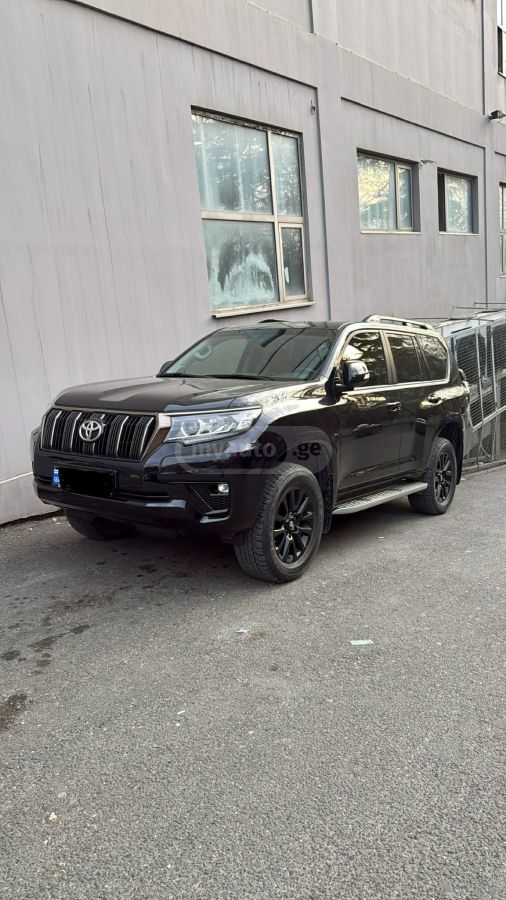 Toyota Land Cruiser Prado - фото 1