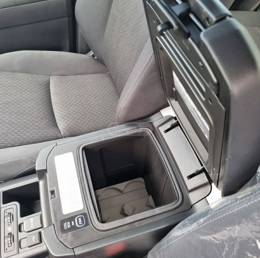 Toyota Land Cruiser Prado - фото 8