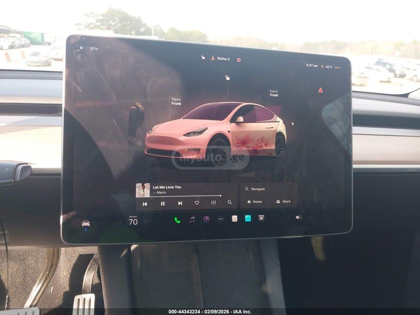 Tesla Model Y - фото 8