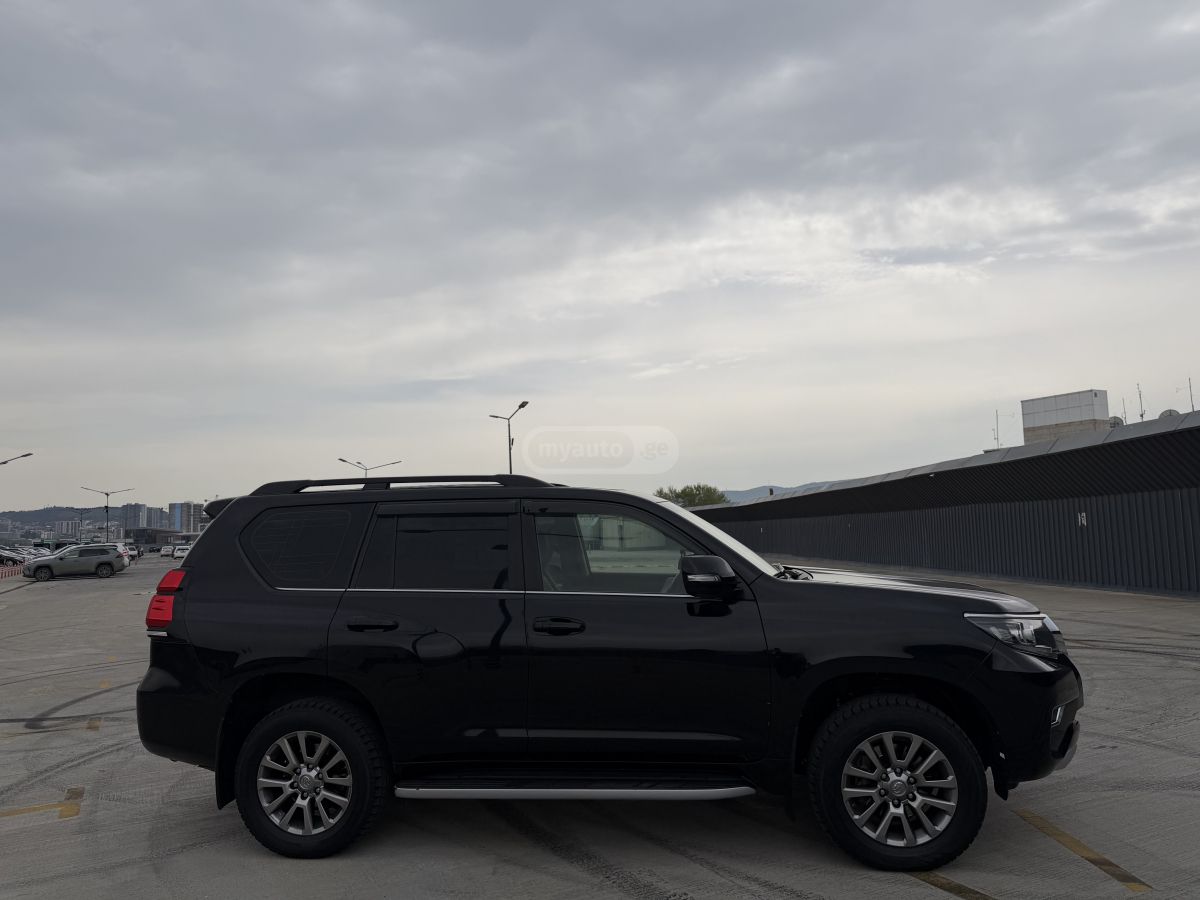 Toyota Land Cruiser Prado - фото 4