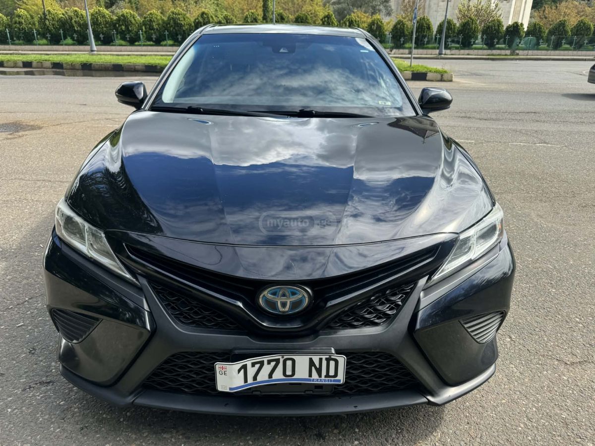 Toyota Camry - фото 5