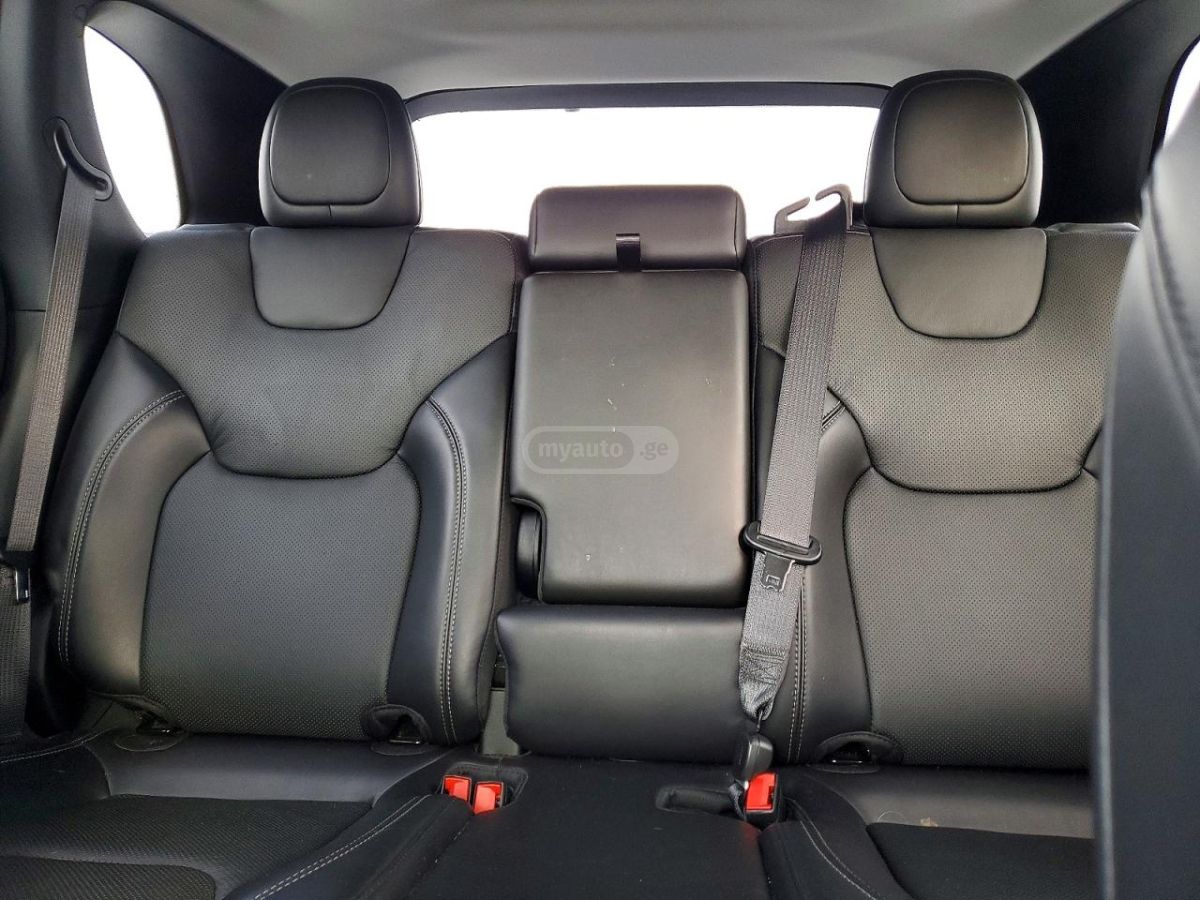 Jeep Cherokee - фото 10