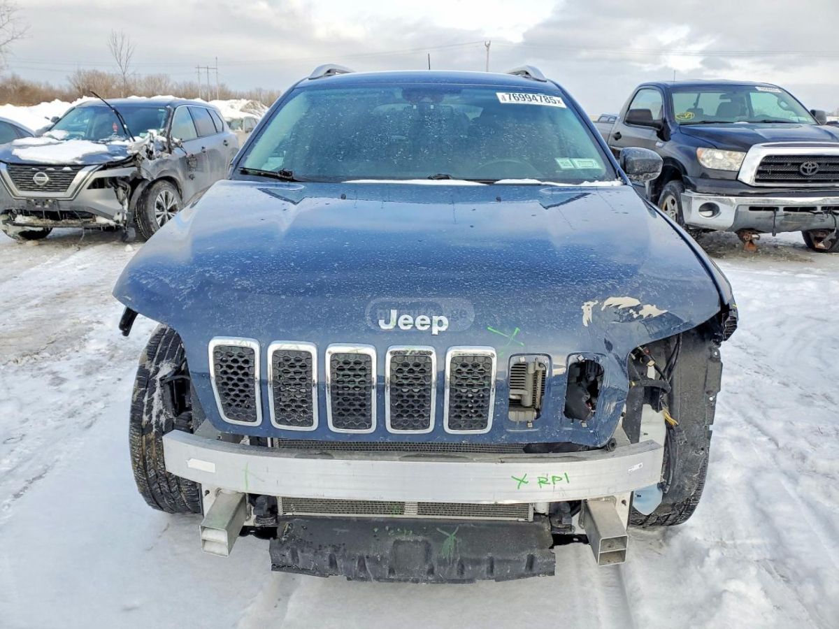 Jeep Cherokee - фото 5