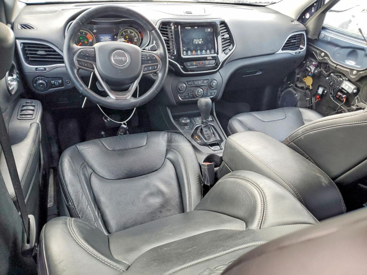 Jeep Cherokee - фото 8