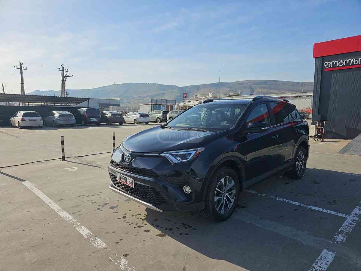 Toyota RAV 4 - фото 3