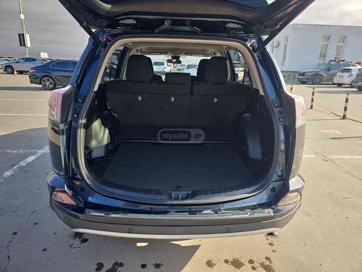 Toyota RAV 4 - фото 7