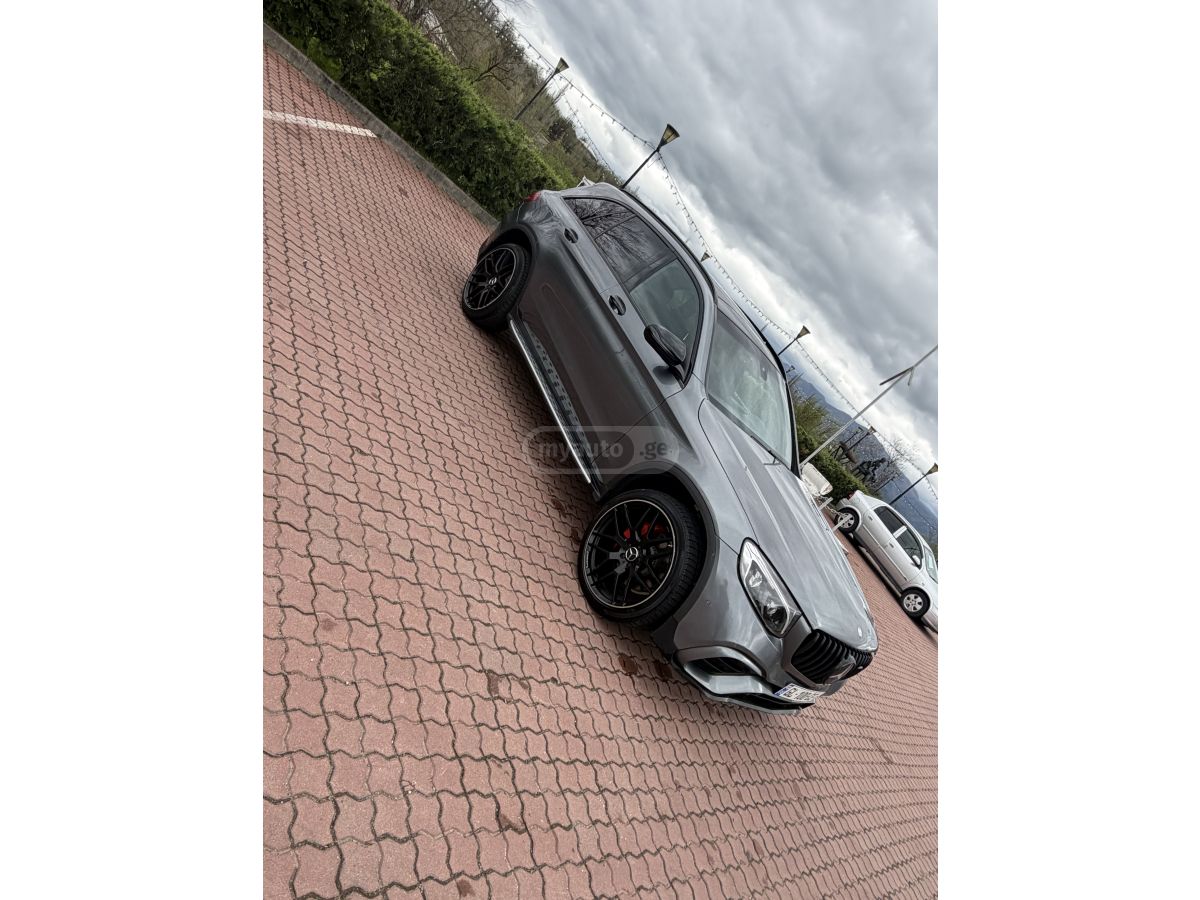 Mercedes-Benz GLC 300 - фото 6