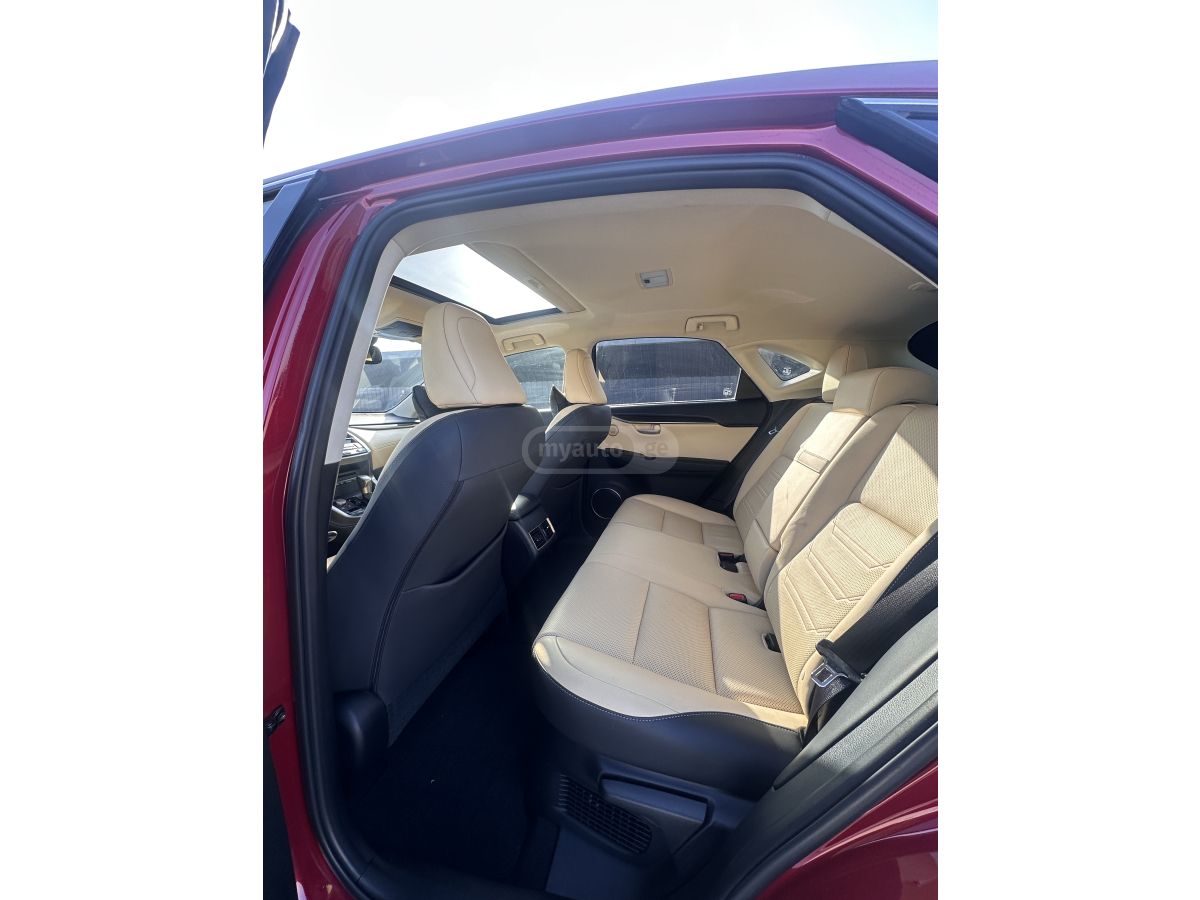 Lexus NX 300 - фото 8