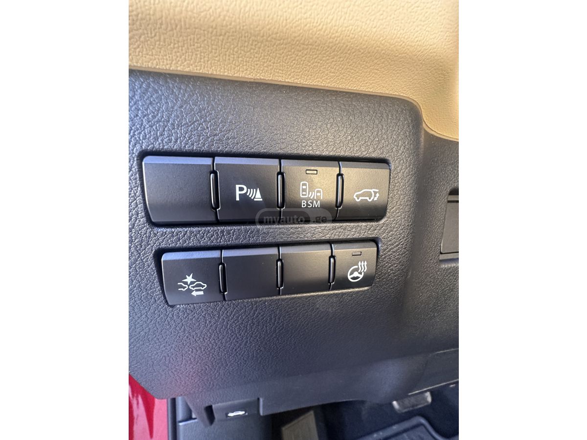 Lexus NX 300 - фото 9