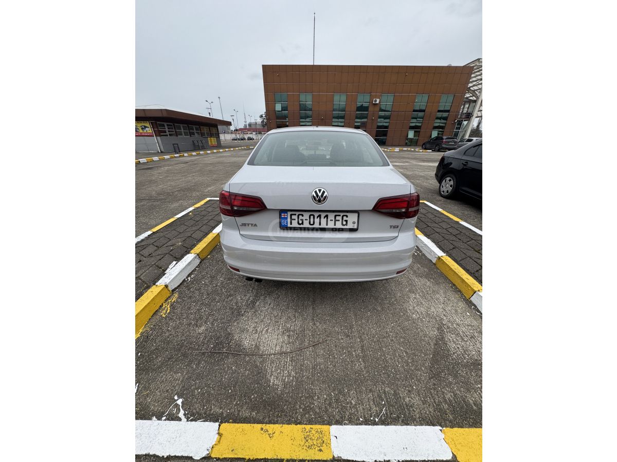 Volkswagen Jetta - фото 3