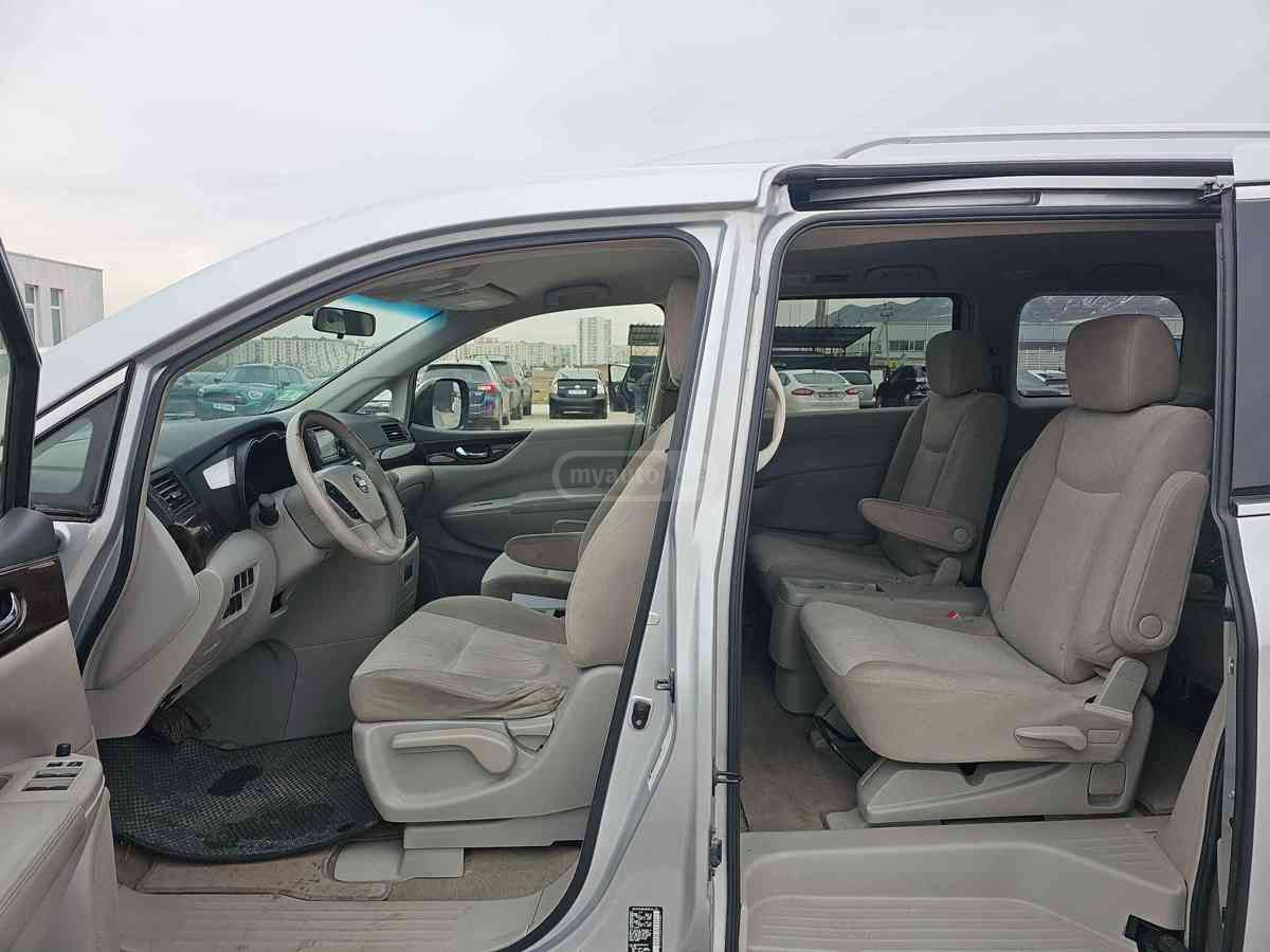 Nissan Quest - фото 7