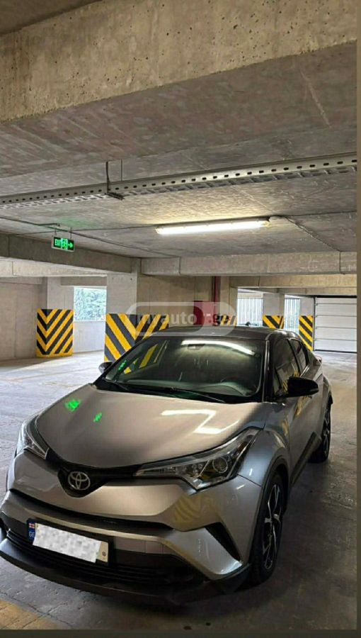 Toyota CHR - фото 1