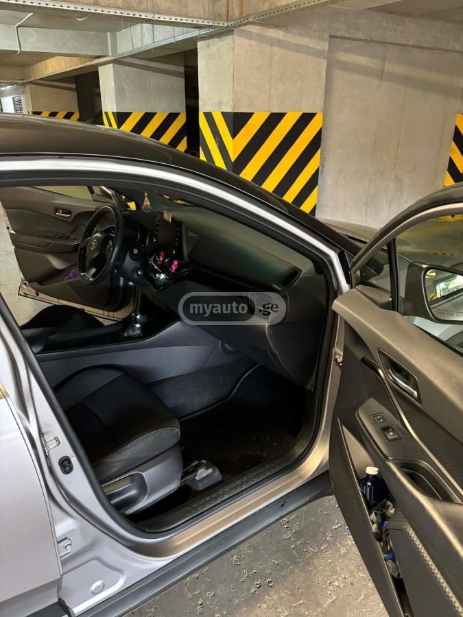 Toyota CHR - фото 4