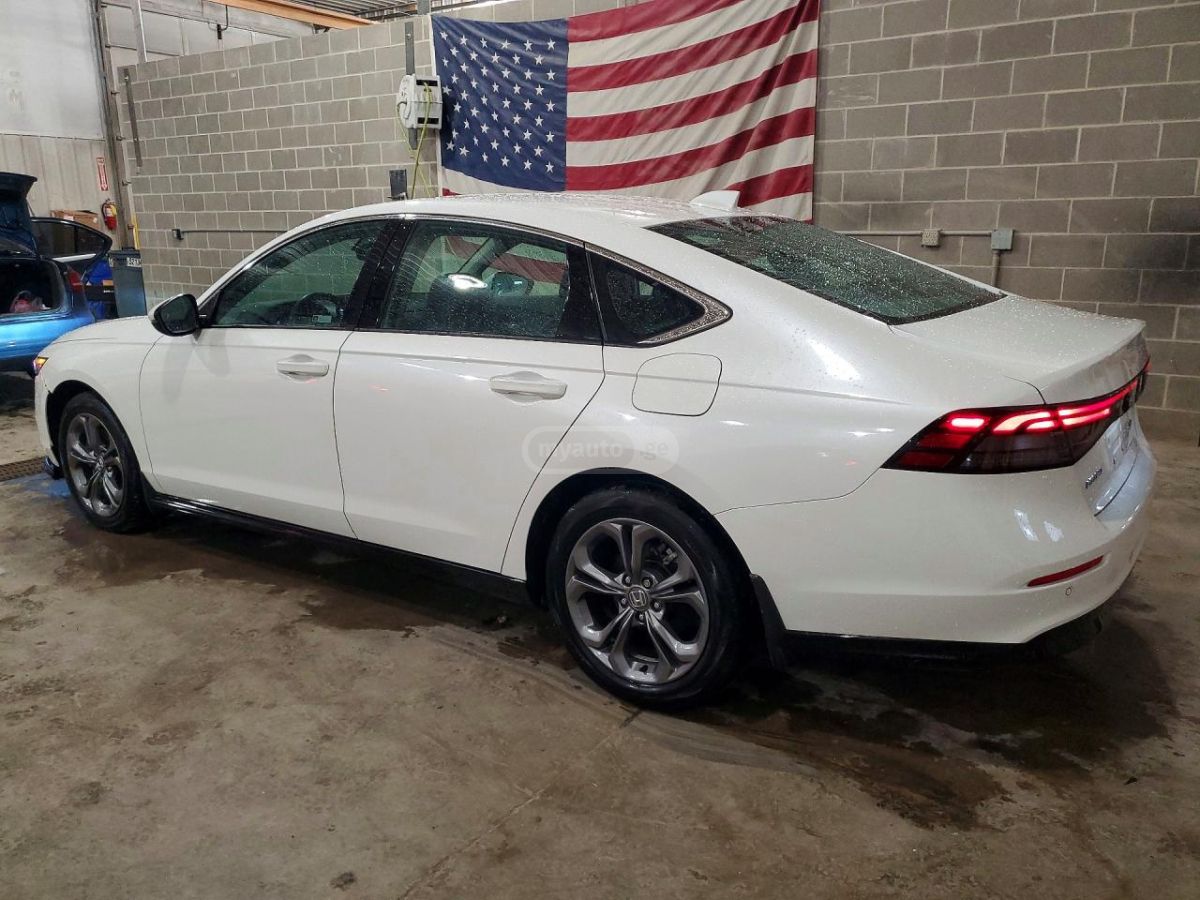 Honda Accord - фото 2