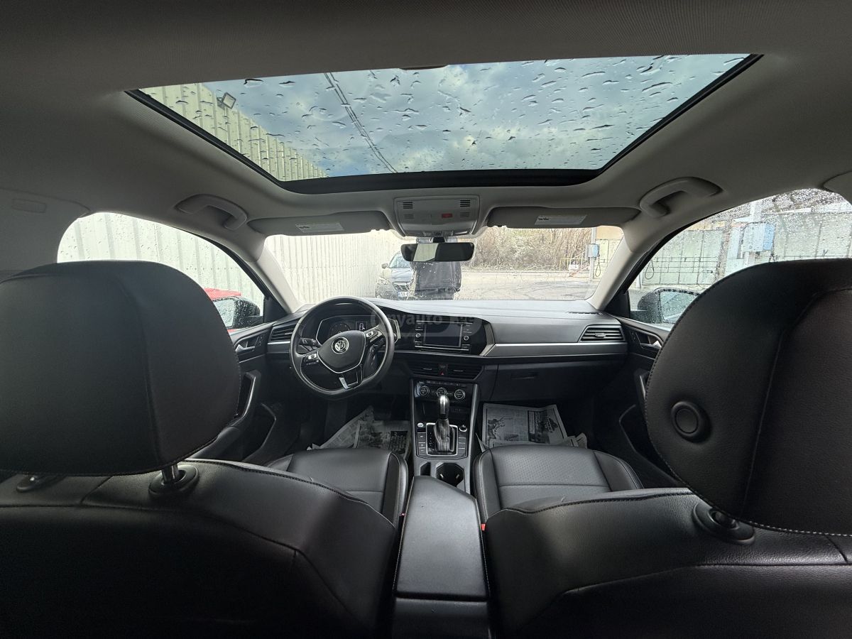 Volkswagen Jetta - фото 10