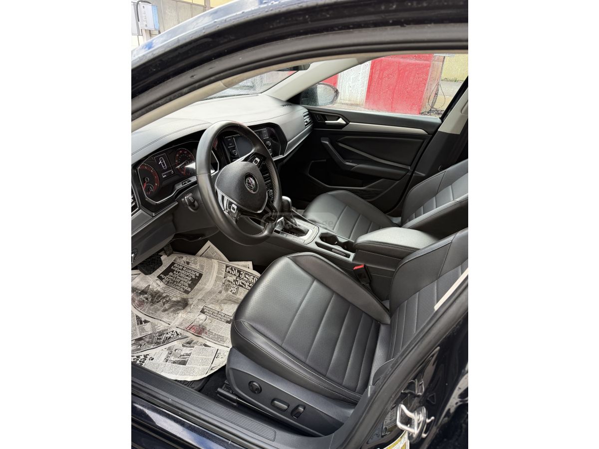 Volkswagen Jetta - фото 7