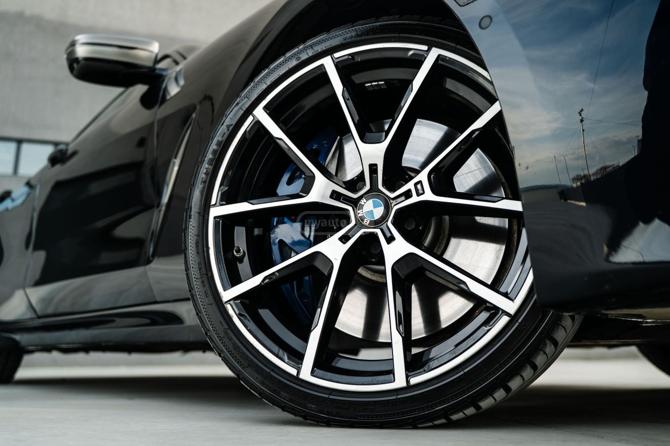 BMW M850 - фото 8