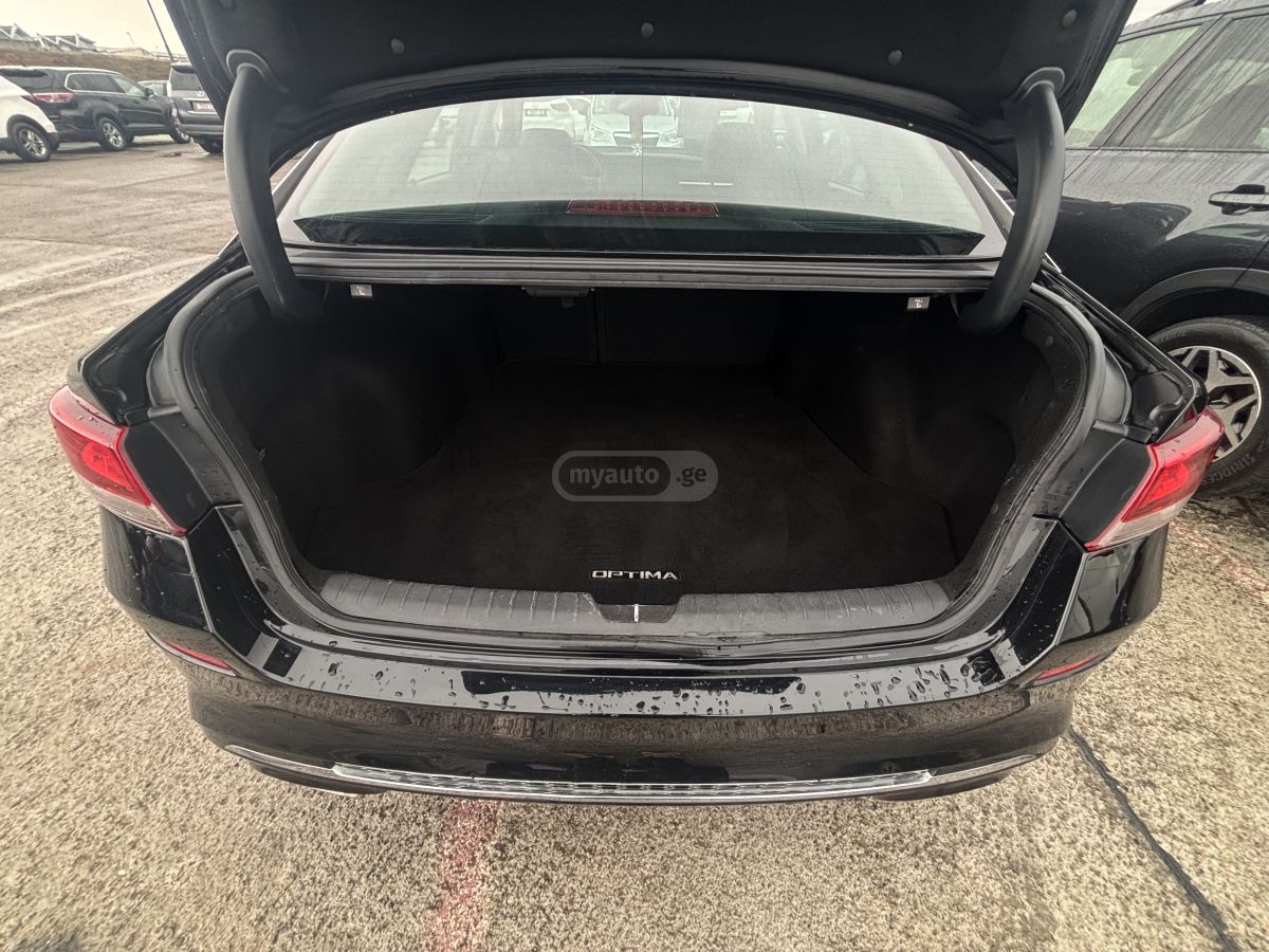 Kia Optima - фото 12