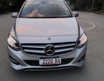 Mercedes-BenzB 1802017
