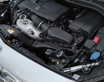 Mercedes-BenzB 1802017