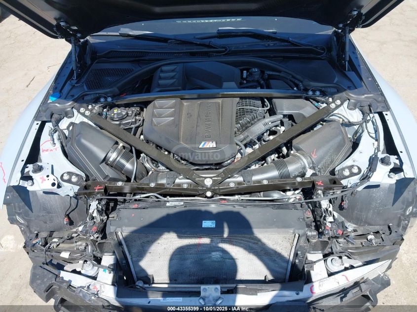 BMW M4 2023 — миниатюра 9