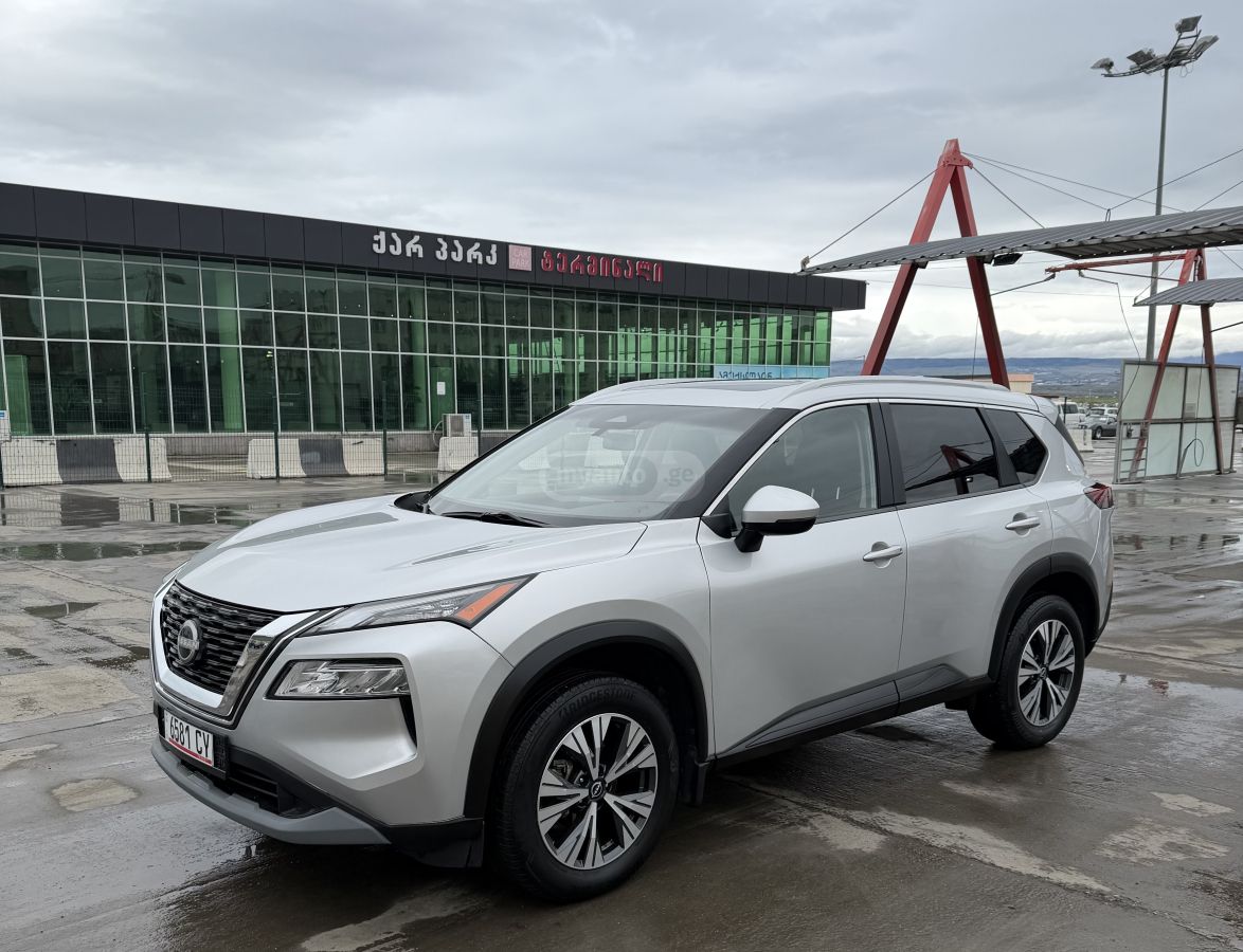 Nissan Rogue - фото 1