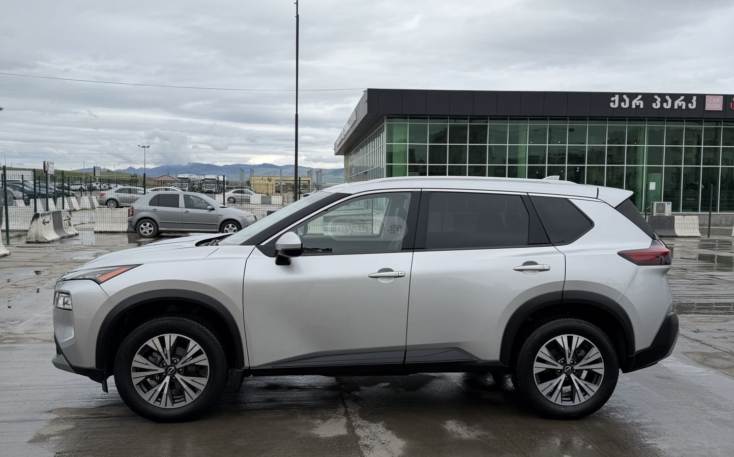 Nissan Rogue - фото 4