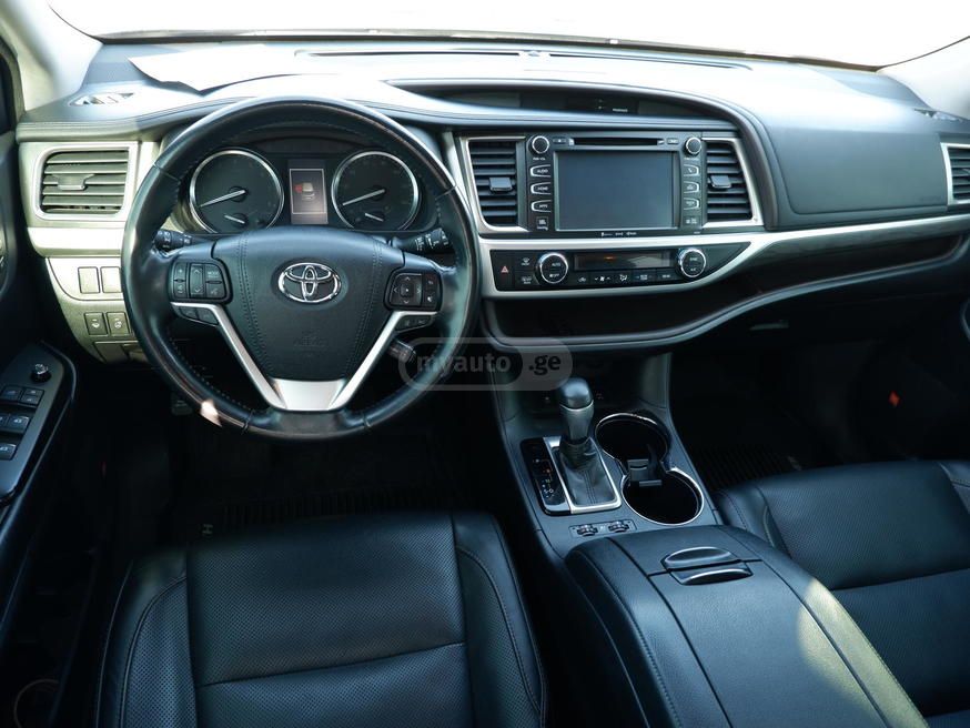 Toyota Highlander - фото 6