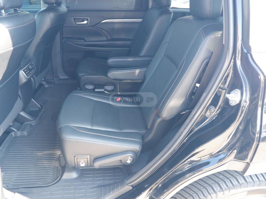 Toyota Highlander - фото 8