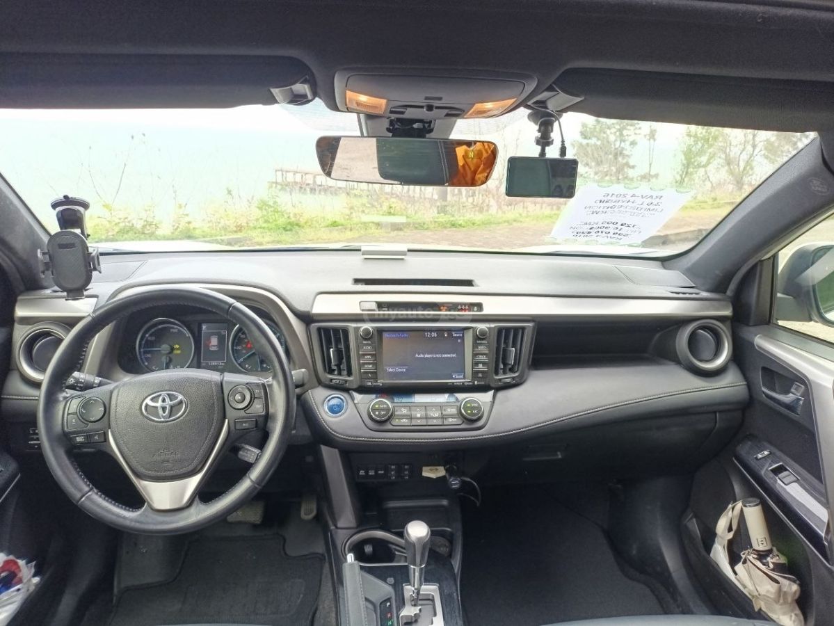 Toyota RAV 4 - фото 11