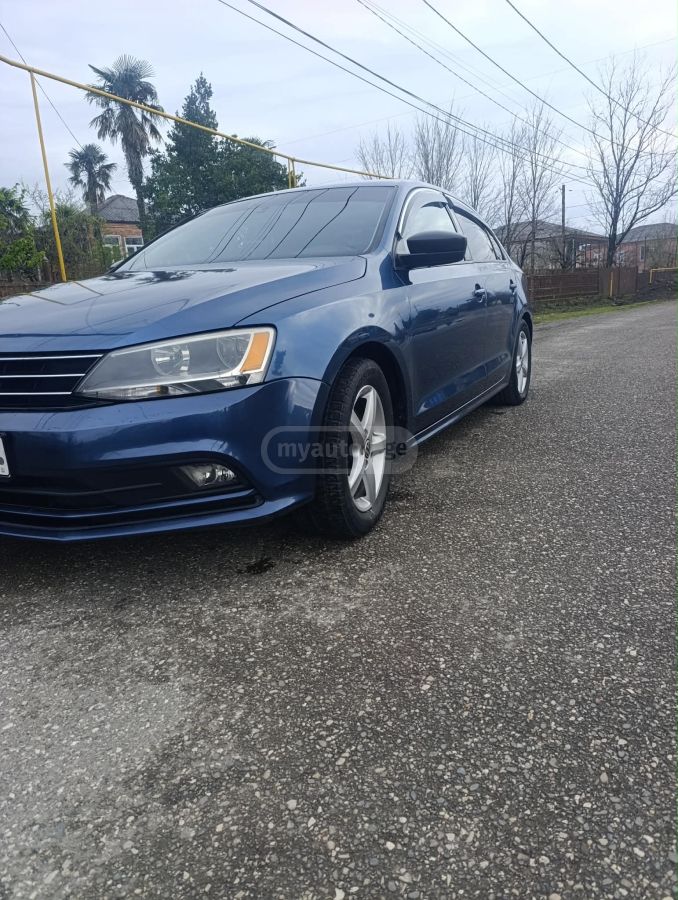 Volkswagen Jetta - фото 12