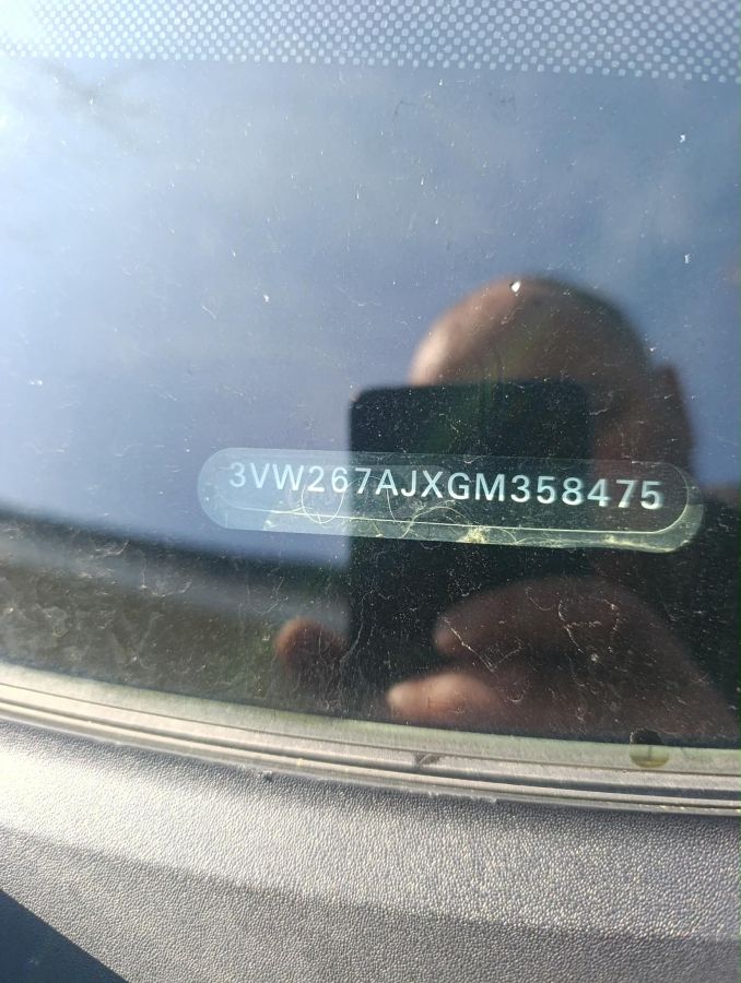 Volkswagen Jetta - фото 6