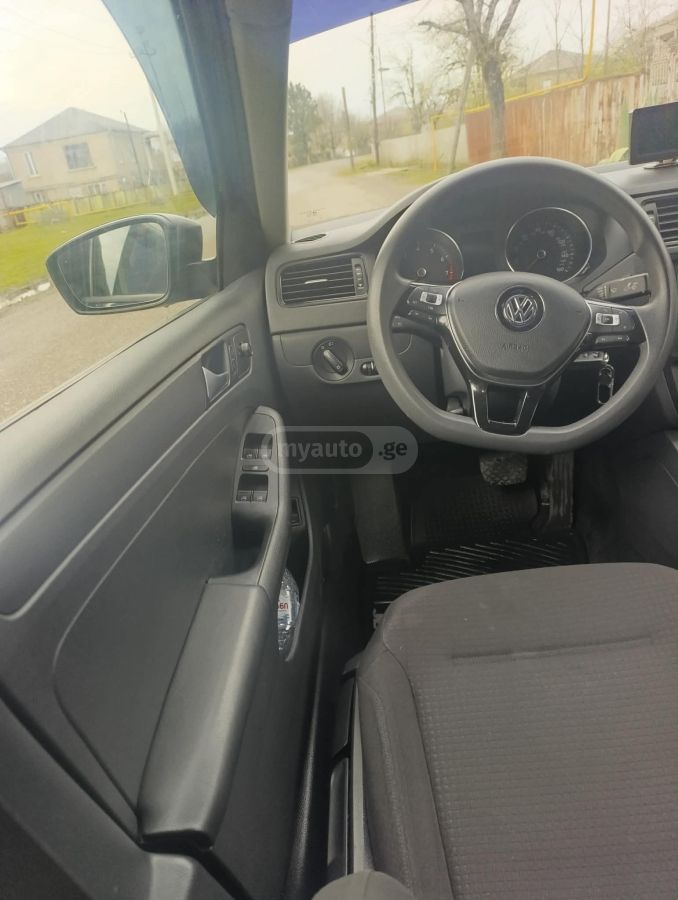Volkswagen Jetta - фото 7