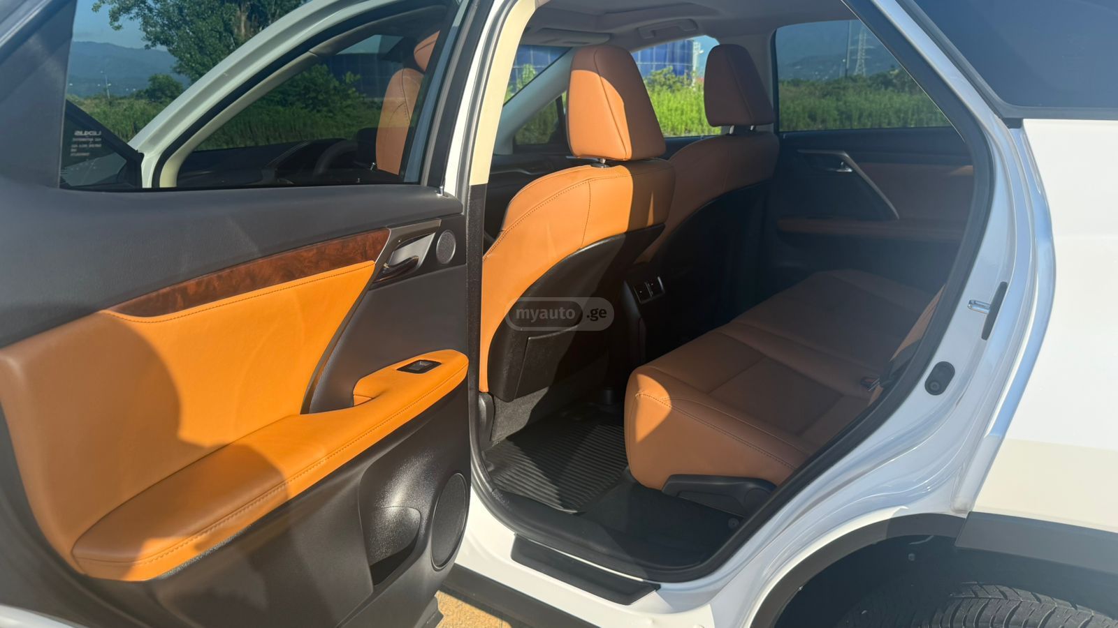 Lexus RX 450 2022 — миниатюра 10