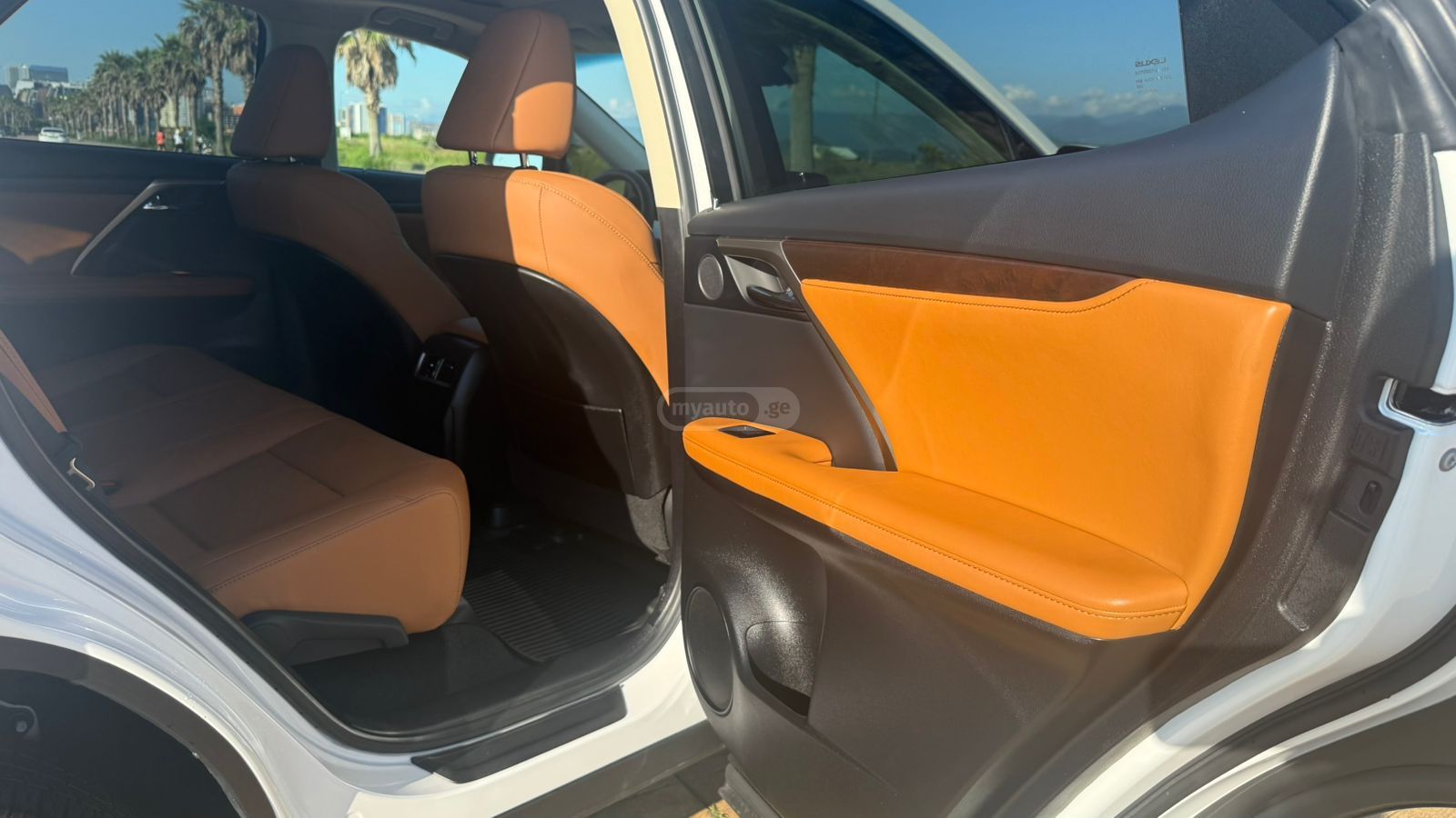 Lexus RX 450 2022 — миниатюра 11